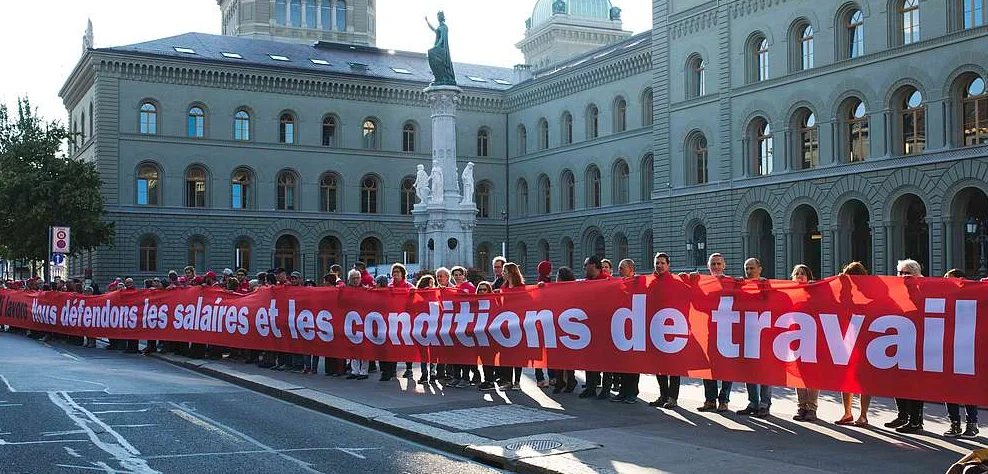 Enregistrez-vous dès maintenant et sans obligation Défendons les salaires et les conditions de travail.